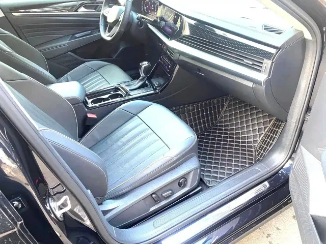 Volkswagen Passat — Фото автомобиля 5