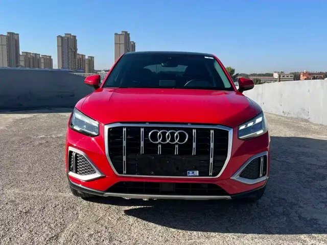 Audi Q2L — Фото автомобиля 2
