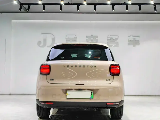 Leapmotor A10 — Фото автомобиля 15