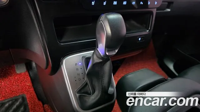 Hyundai Staria — Фото автомобиля 12