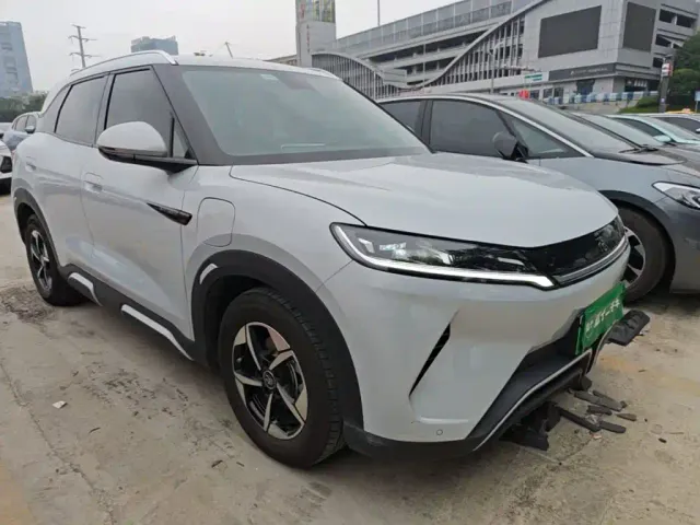 BYD Yuan UP — Фото автомобиля 3