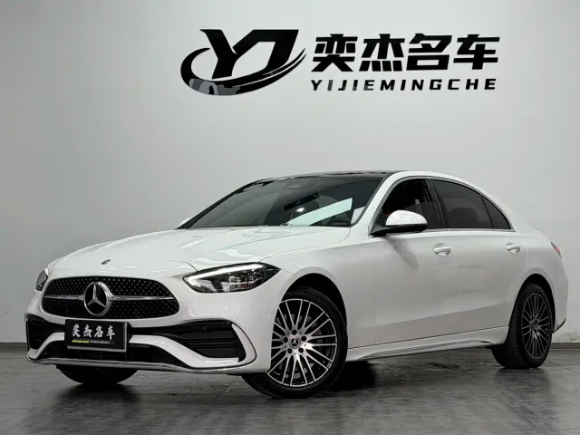 Фотография автомобиля — Mercedes-Benz C-Class