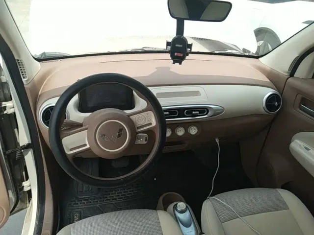 Wuling Hongguang Mini EV — Фото автомобиля 9