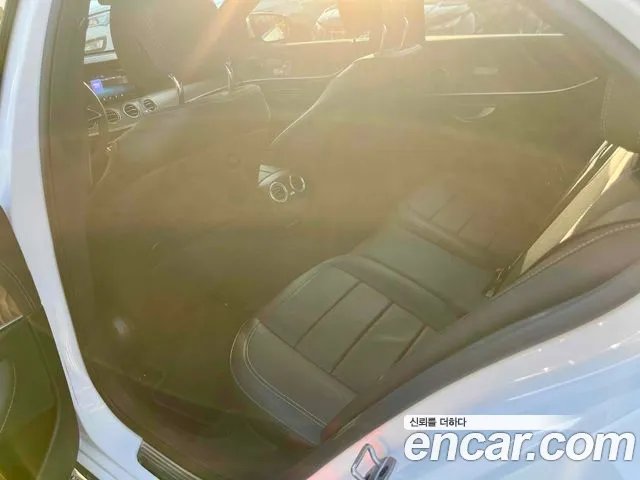 Mercedes-Benz E-Class W213 — Фото автомобиля 12