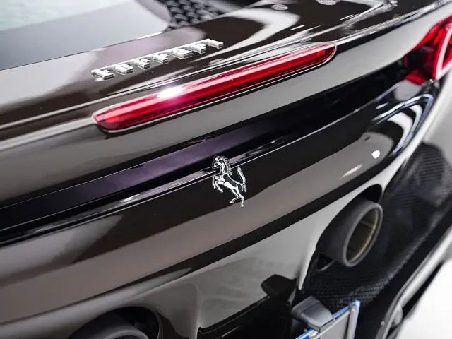 Ferrari SF90 — Фото автомобиля 9