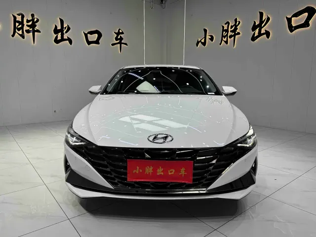 Hyundai Elantra — Фото автомобиля 2
