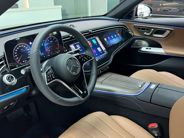 Mercedes-Benz E-Class — Фото автомобиля 8