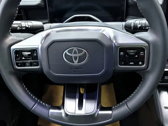 Toyota RAV4 — Фото автомобиля 14
