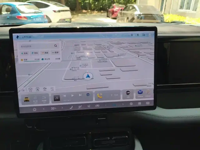 BYD FangChengBao Leopard 5 — Фото автомобиля 12