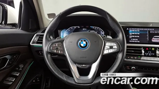 BMW 3-Series 3 серия (G20) — Фото автомобиля 13