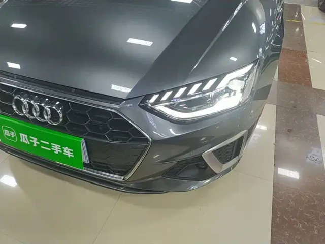 Audi A4L — Фото автомобиля 23