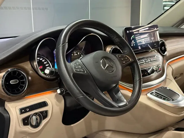 Mercedes-Benz V-Class — Фото автомобиля 5