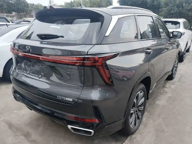 Changan CS75 Plus — Фото автомобиля 6