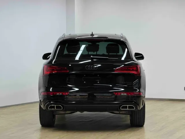 Audi Q5L — Фото автомобиля 27
