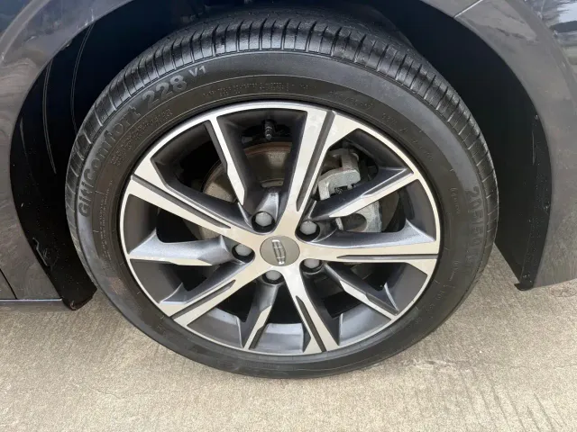 Geely Emgrand — Фото автомобиля 4