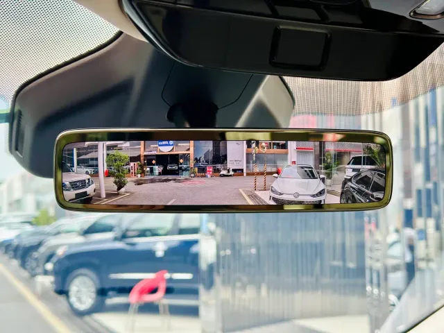Li Auto Li Auto MEGA 2025 Model Home Family Special Edition — Фото автомобиля 12