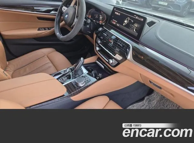 BMW 5 Series G30 — Фото автомобиля 4