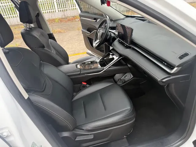 Haval H6 — Фото автомобиля 12
