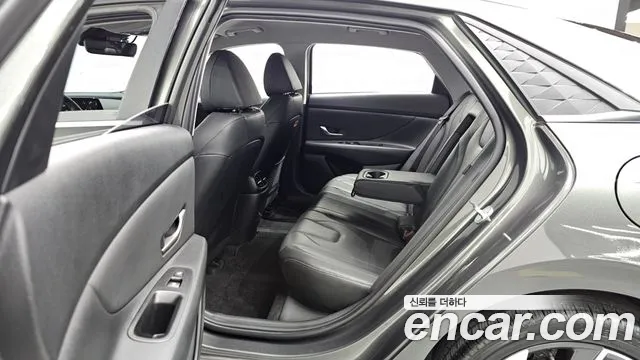 Hyundai AVANTE Новый Avante (CN7) — Фото автомобиля 11