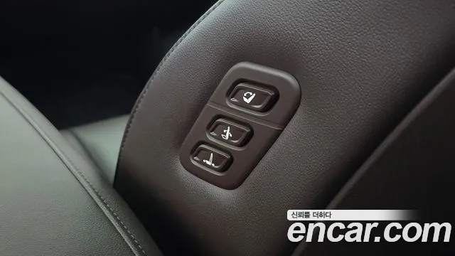 Hyundai Grandeur GN7 — Фото автомобиля 18