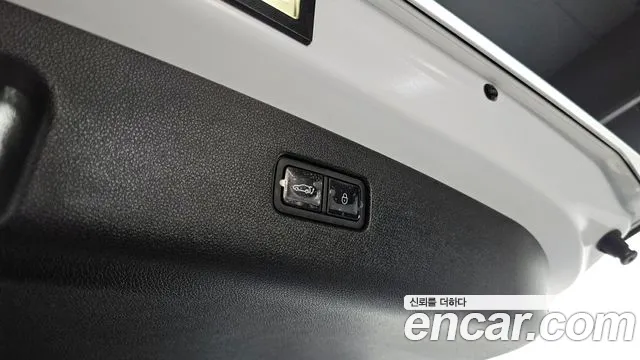 Genesis GV70 2.5T Бензин AWD — Фото автомобиля 20