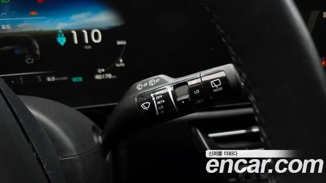 Kia Niro — Фото автомобиля 26