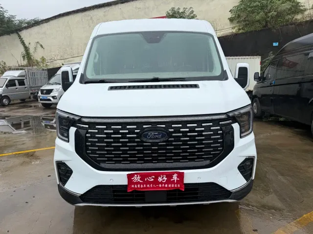 Ford Transit T8 — Фото автомобиля 3