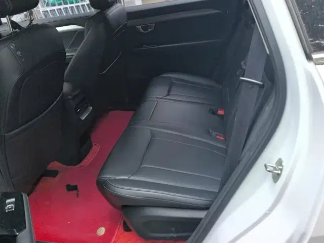 Wuling Asta — Фото автомобиля 11