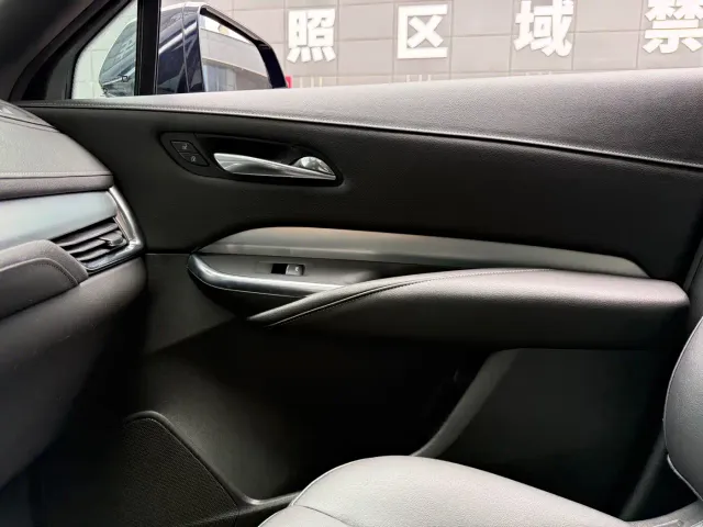 Cadillac XT4 — Фото автомобиля 28