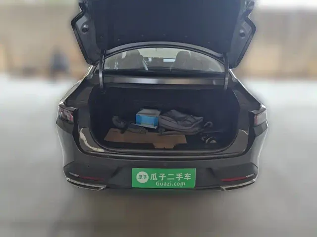 Changan Lamore — Фото автомобиля 9