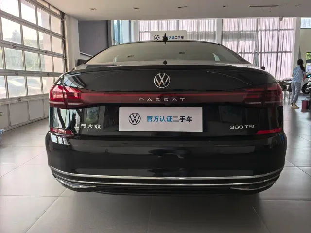 Volkswagen Passat 2024 380TSI Starlight Dragon Glory Edition — Фото автомобиля 15
