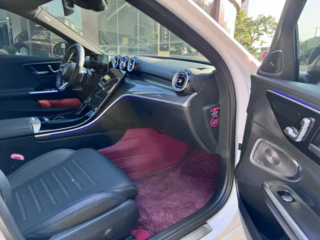 Mercedes-Benz Mercedes-Benz C-Class 2023 C 260 L Night Edition Sport — Фото автомобиля 14