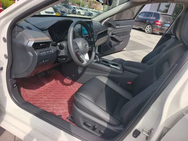Nissan Teana — Фото автомобиля 9