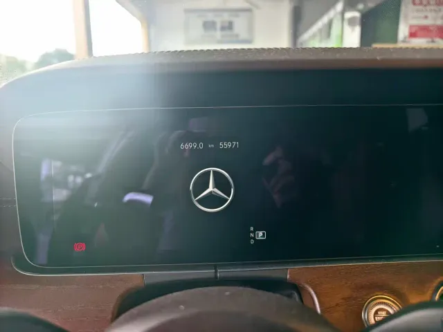 Mercedes-Benz E-Class — Фото автомобиля 10