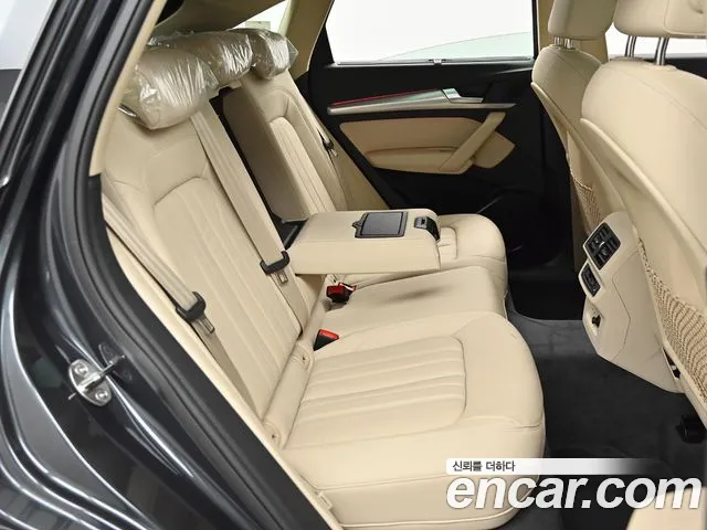 Audi Q5 FY — Фото автомобиля 12