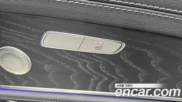 Mercedes-Benz E-Class — Фото автомобиля 18