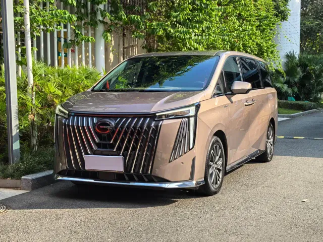 Фотография автомобиля — GAC Trumpchi M8