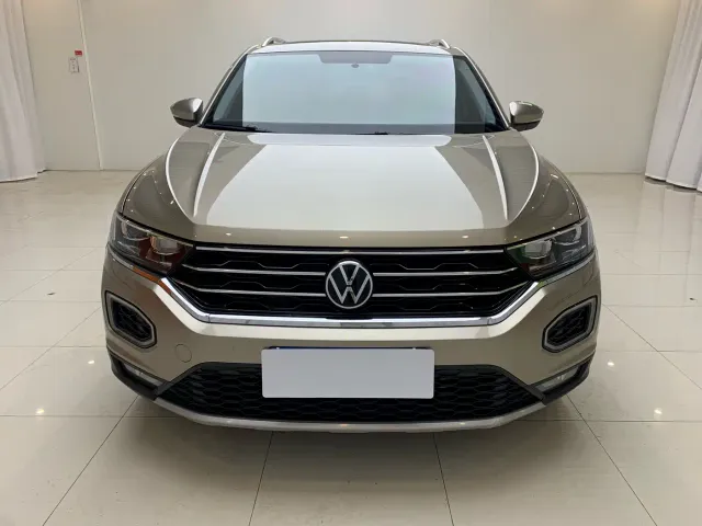 Volkswagen T-Roc — Фото автомобиля 2