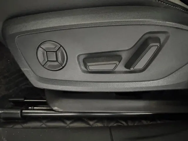 Audi Q3 — Фото автомобиля 10