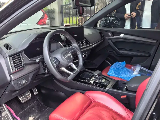 Audi Q5L — Фото автомобиля 5