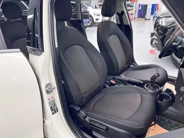 MINI Hatch — Фото автомобиля 18