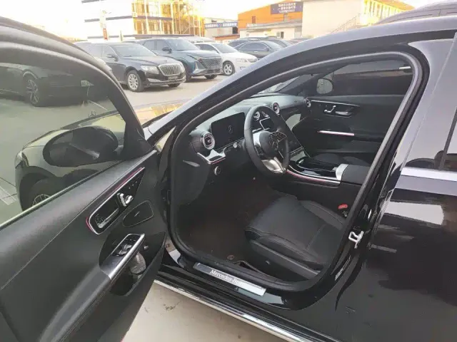 Mercedes-Benz C-Class — Фото автомобиля 5