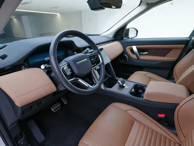 Land Rover Discovery Sport — Фото автомобиля 13