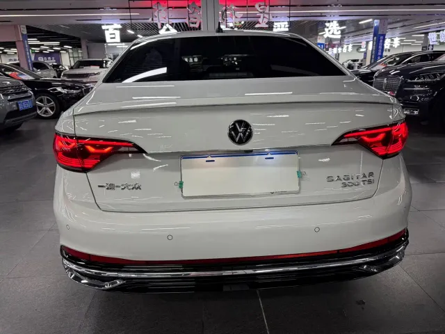 Volkswagen Sagitar — Фото автомобиля 8