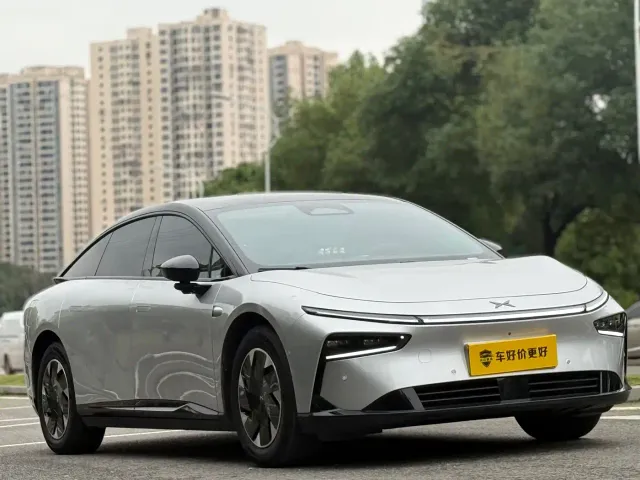 Xpeng P7+ — Фото автомобиля 3