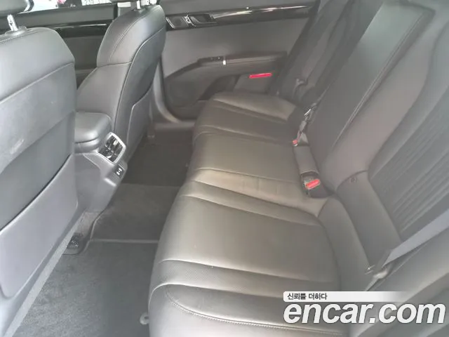 Hyundai Grandeur Grandeur (GN7) 2.5 Бензин 2WD — Фото автомобиля 19