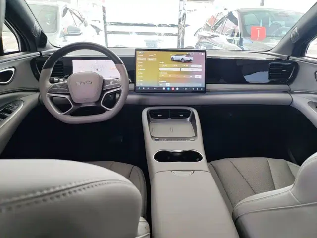 BYD Sealion 06 — Фото автомобиля 9