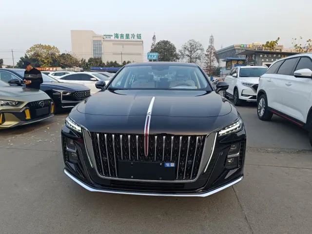 Hongqi H5 — Фото автомобиля 2