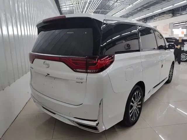 GAC Trumpchi M8 — Фото автомобиля 6