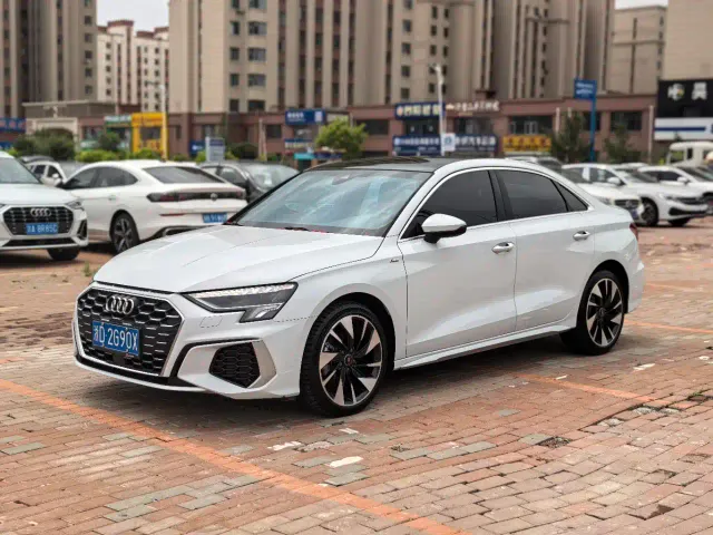 Фотография автомобиля — Audi A3